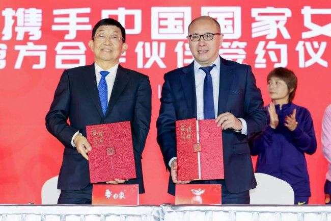 据称，在拍摄期间，这种紧张气氛戏里戏外都是货真价实的